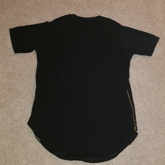 Gentry Garb Long Shirt - Picture 2 of 2